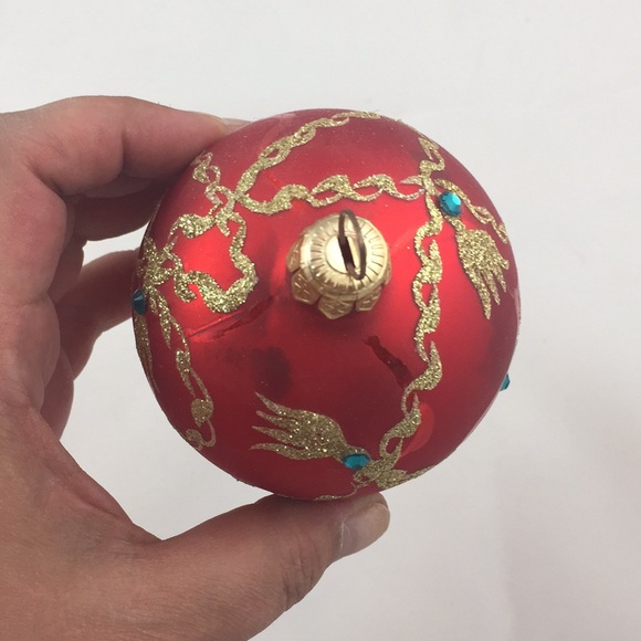 VINTAGE ARTISAN HANDCRAFTED RED EGG SHAPED CHRISTMAS ORNAMENT UPCYCLED - Picture 6 of 8